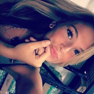 Meet your Posher, Jenna